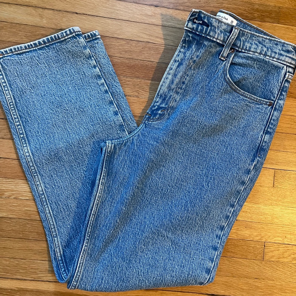 Abercrombie & Fitch 90s Straight Ultra High Rise